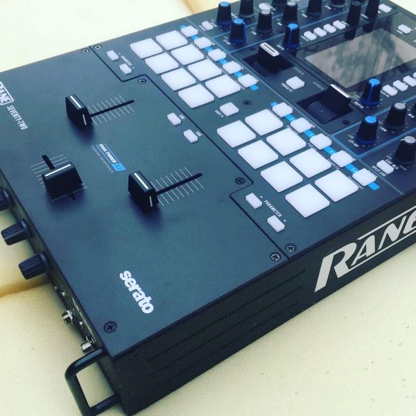 Equipment-DJ-Box